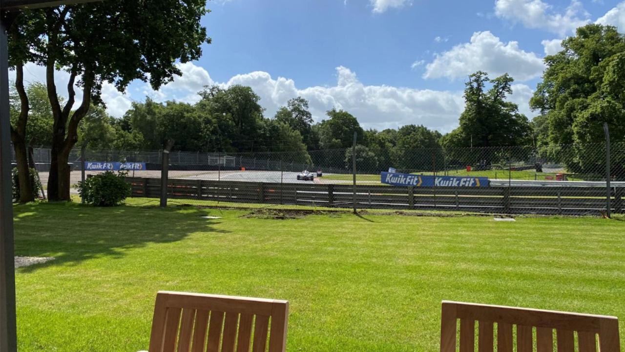 Oulton Park Lodge Little Budworth Exterior foto